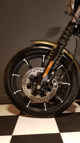 Harley Davidson Iron 883