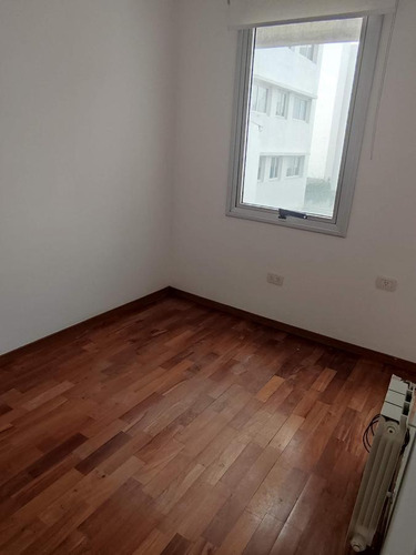 Imagen 12 de 17 de Venta Departamento 2 Dormitorios Frente A Plaza Olazabal - 7 Y 38 - La Plata