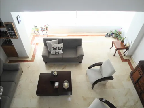 Apartamento Duplex Ubicado En Los Balsos - Poblado