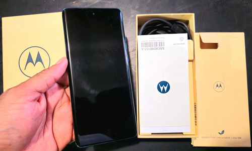 Motorola Edge 40 Neo 2024 + Color Azul Completamente Nuevo! (Usado)