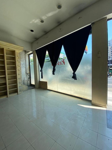 Imagen 2 de 6 de Av. Cordoba Al 3800 Y Medrano 8 X 22 Mas 1º Total 500 M2 Sin Exp