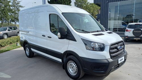 Imagen 2 de 16 de Ford Transit Furgon Medio Techo Medio