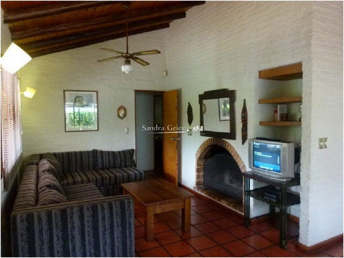 Zona De Pinares- Ref: 1404