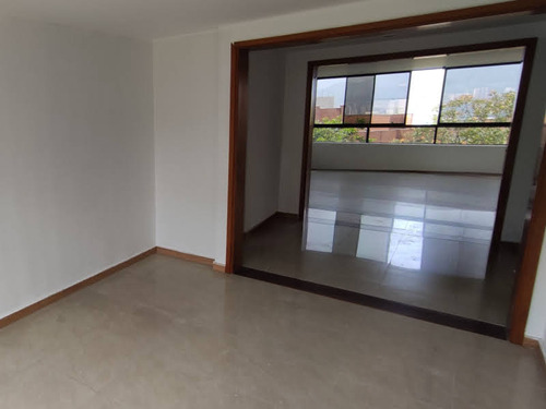 Apartamento En Arriendo Ubicado En El Poblado Sector Vizcaya (23216).