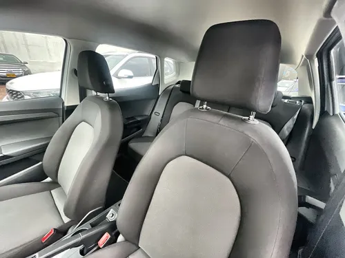 Seat Arona 1.6 Reference