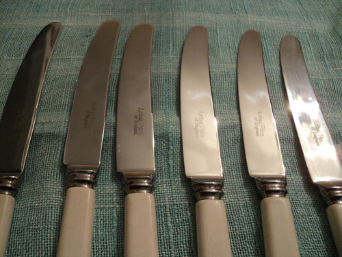 6 Cuchillos Ingleses ,sin Uso En Su Caja Original,sellados. (Usado)
