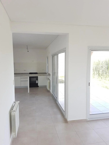 Imagen 3 de 11 de Casa En Venta Ubicado En Casas De Santa Maria, Villanueva (tigre)