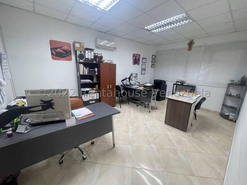 Imagen 22 de 30 de !! Edificio En Alquiler En Barquisimeto, Zona Centro, Lara, Venezuela. Contacto 0424-5257450 Codigo 23-6687 $ 1800 1200 M² **ajl**