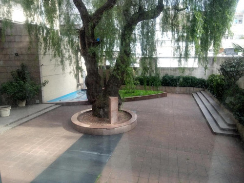 Venta Local En El Centro Montevideo Con Renta Torre De Los Profesionales
