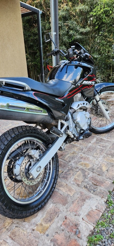 Imagen 3 de 7 de Honda Falcon 400