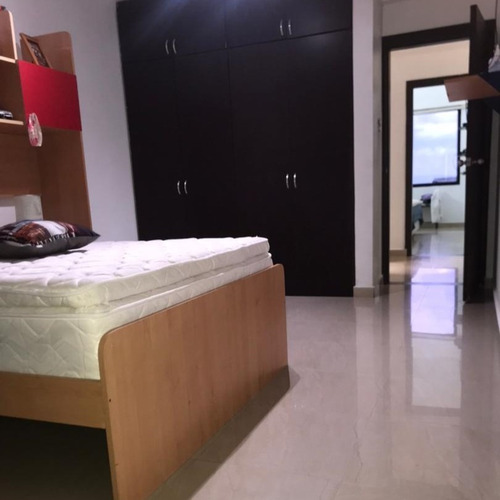 Imagen 10 de 14 de Venta Townhouse Lomas Alto, Urb Lomas Del Este Valencia