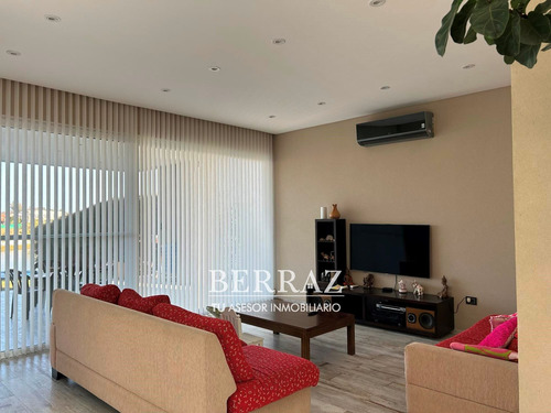 Casa En Venta A La Laguna En Barrio San Matías Area 5 Escobar Lote 936 M2