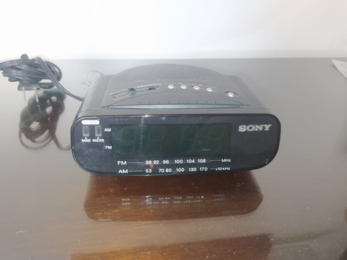 Despertador Con Radio Sony Icf-c212