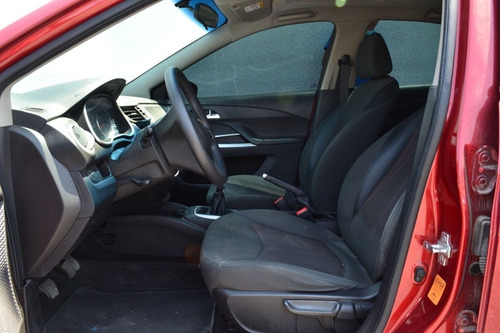 Imagen 9 de 14 de Chevrolet Aveo Ltz 2018 Rojo Cereza