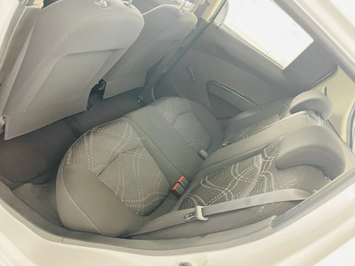 Imagen 10 de 15 de Chevrolet Beat 2018 1.2 Hb Lt Mt