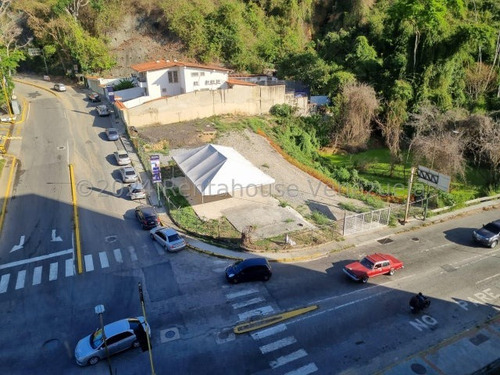 Se Vende Terreno En Colinas De Tamanaco Cod. 25-3828