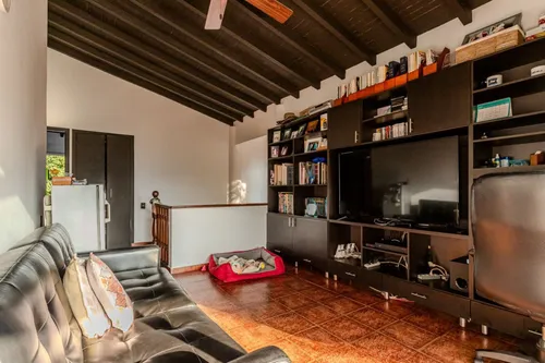 Casa En Venta En San Lucas. Cod V14548