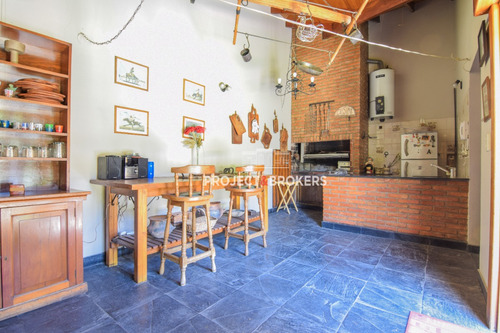 Espectacular Casa En Castelar Norte