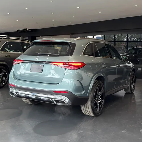 Glc 300 4matic Mod 2026 Color Plata Verde