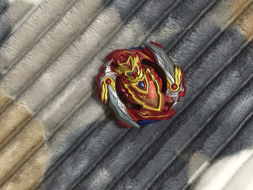 Beyblade Burst Takara En Perfecto Estado Cho Z Aquilles (Usado)