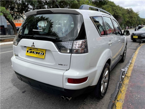 Imagem 12 de 14 de Mitsubishi Outlander 3.0 Gt 4x4 V6 24v Gasolina 4p Automátic