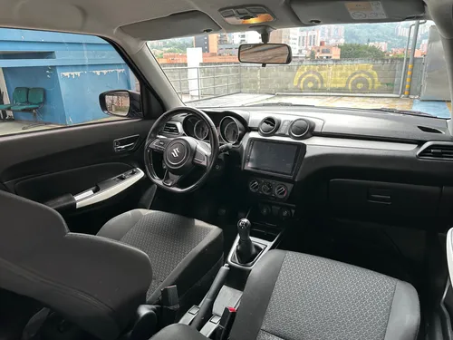 Suzuki Swift Híbrido 2022