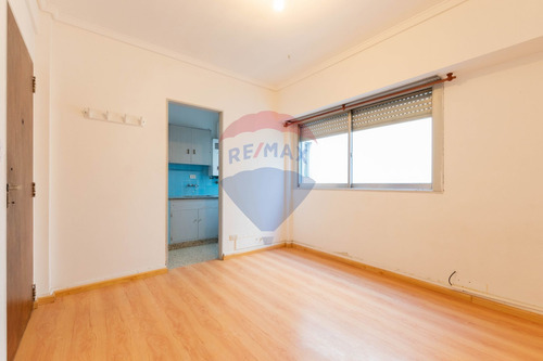 Imagen 1 de 13 de Departamento 2 Amb Venta Balcon, Oportunidad