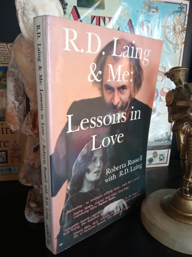 Laing & Me: Lessons In Love - Roberta Russell (firmado)