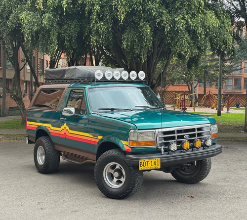 Ford Bronco 5.0 Xlt