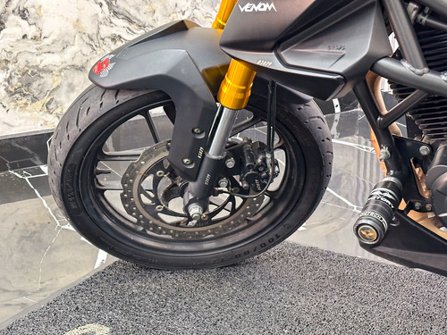 Victory Venom 250