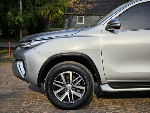 Toyota Sw4 Srx 4x4 At 7 Asientos