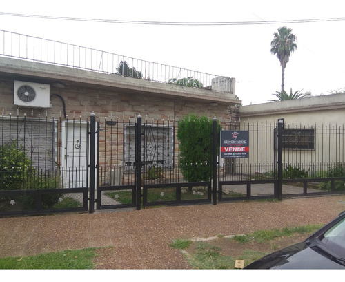 Casa En Venta En Quilmes Oeste.