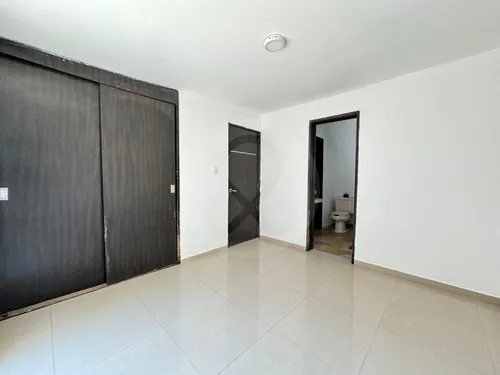 Casa En Venta Con Terraza Y Opción De Ampliación