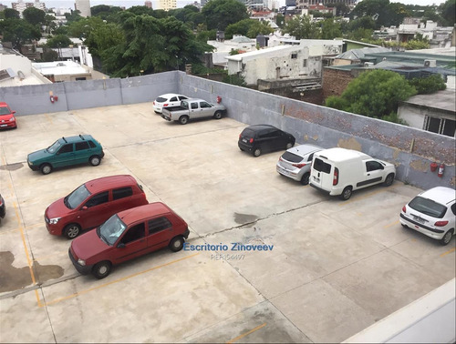 Apartamento De 1 Dormitorio Con Garaje Al Contrafrente