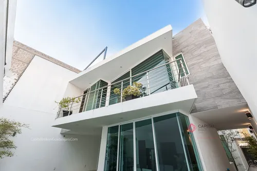 Casa En Venta De Lujo Arcos Guadalupe Zapopan