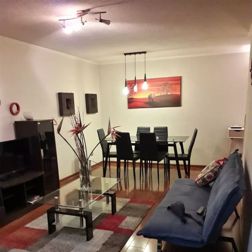 Departamento En Venta De 2 Dorm. En Santiago