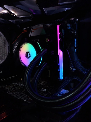 Imagem 1 de 3 de Memoria Ram G.skill 16gb Ddr4 3200mhz Rgb