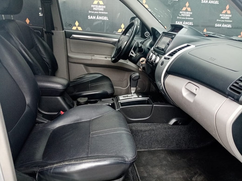 Imagen 10 de 14 de Mitsubishi Montero Limited 4x2 2015