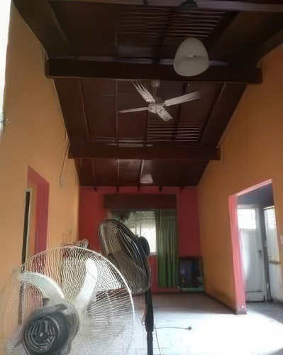 Casa En Venta - 6 Dormitorios 4 Baños - 230mts2 - Don Torcuato