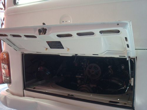 Volkswagen Kombi 1.6 Carat 3p