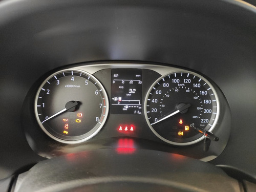 Imagen 9 de 13 de Nissan Kicks Sense Manual 1.6 2023 0km