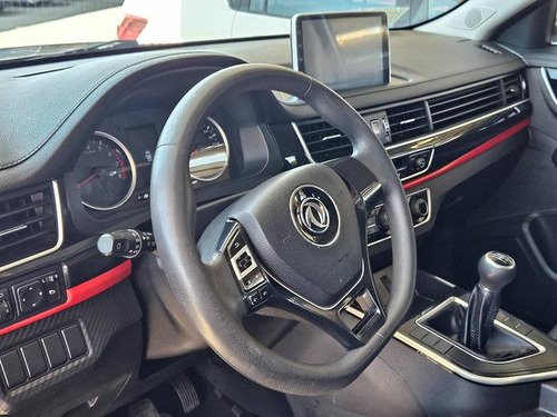 Dongfeng SX5 1.6 Confortable