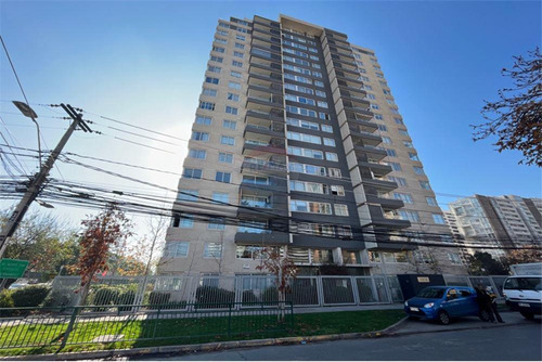 Recién Rebajado!. Depto En Primer Piso, Macul