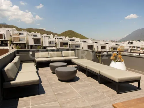 Casa En Venta En Carretera Nacional, Monterrey, Nuevo León