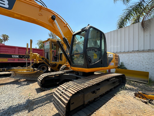 Excavadora Jcb