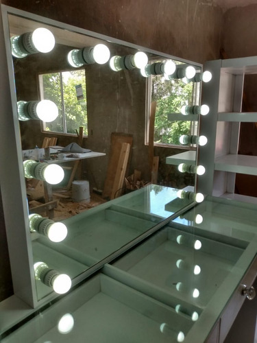 Set Tocador Vanity Hollywood Con Focos Y 2 Repisas Laterales | Meses sin intereses Set Tocador Vanity Hollywood Con Focos Y 2 Repisas Laterales | Meses sin intereses
