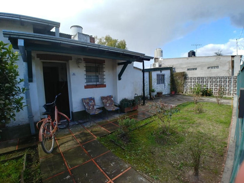 Imagen 2 de 15 de Casa En Centro De Marcos Paz
