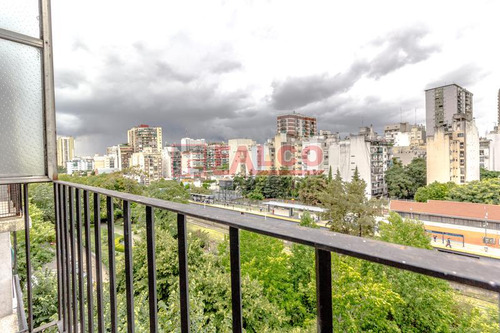 Bacacay 1000 - Monoambiente - Balcon Al Frente