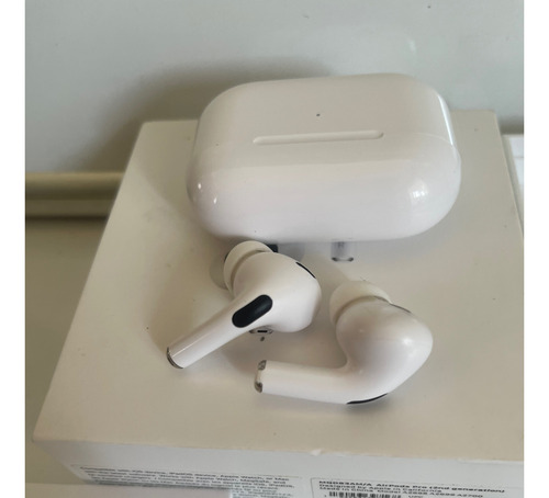 Apple AirPods Pro (2nd G) Wireless Magsafe Mqd83am/a A2698-9 (Usado)