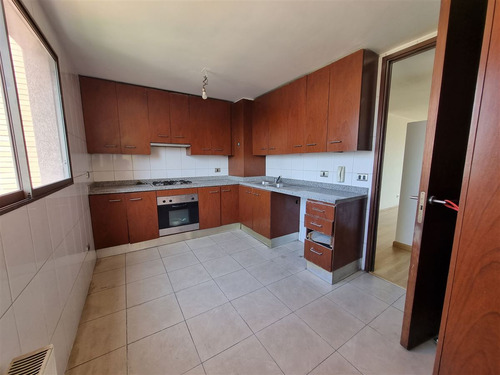 Departamento En Venta De 4 Dorm. En Las Condes